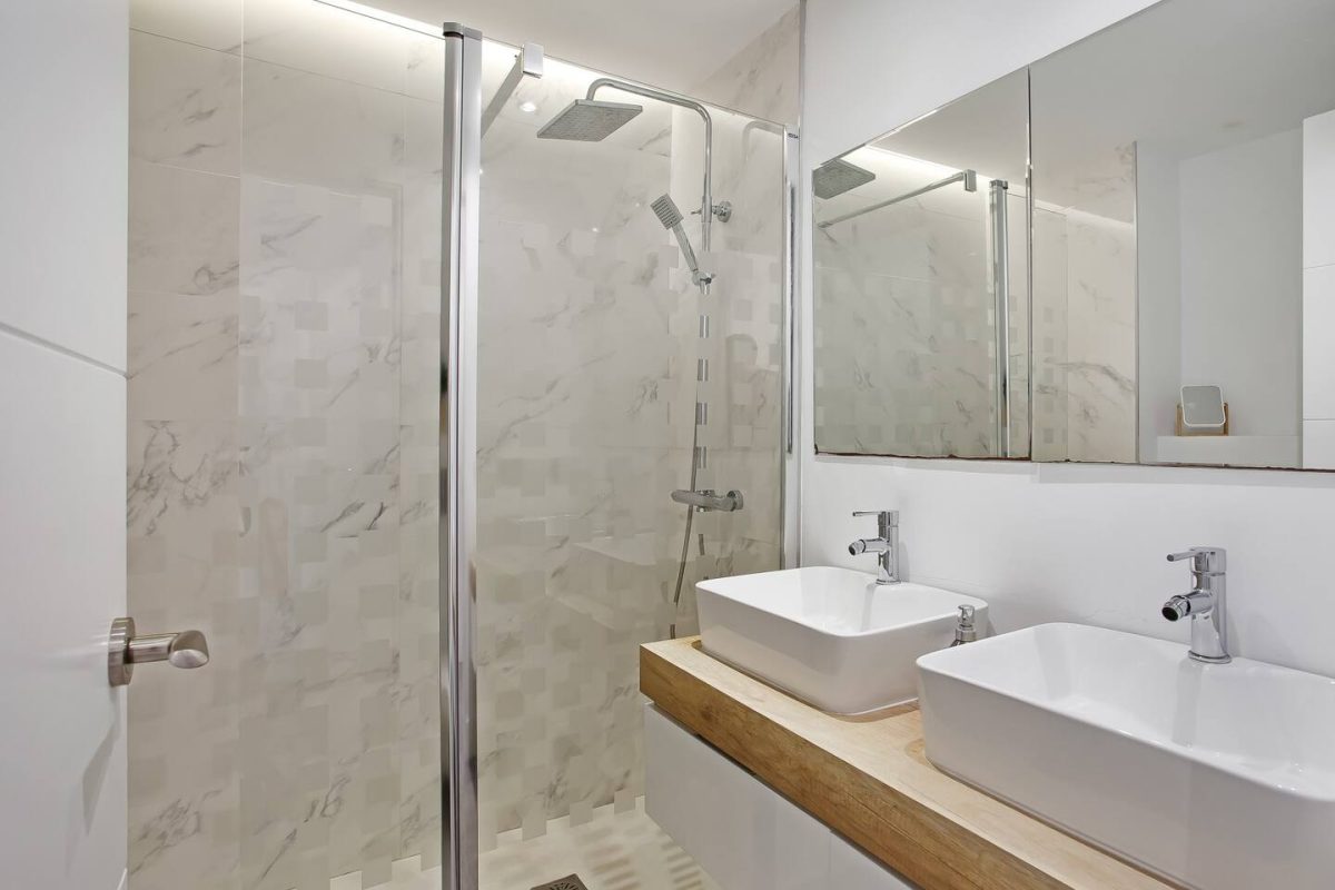 Rental with modern bathroom